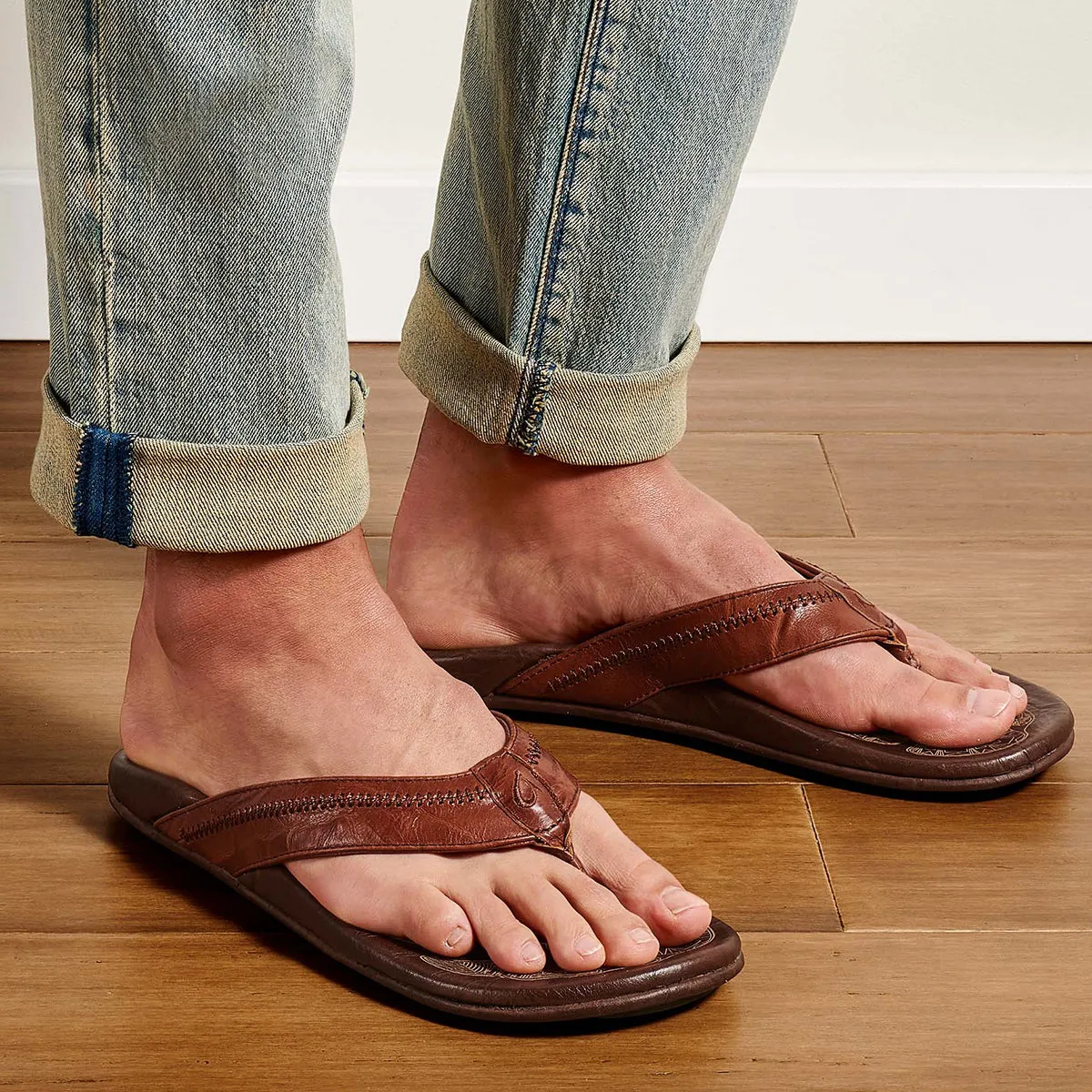 OluKai Hiapo Sandals