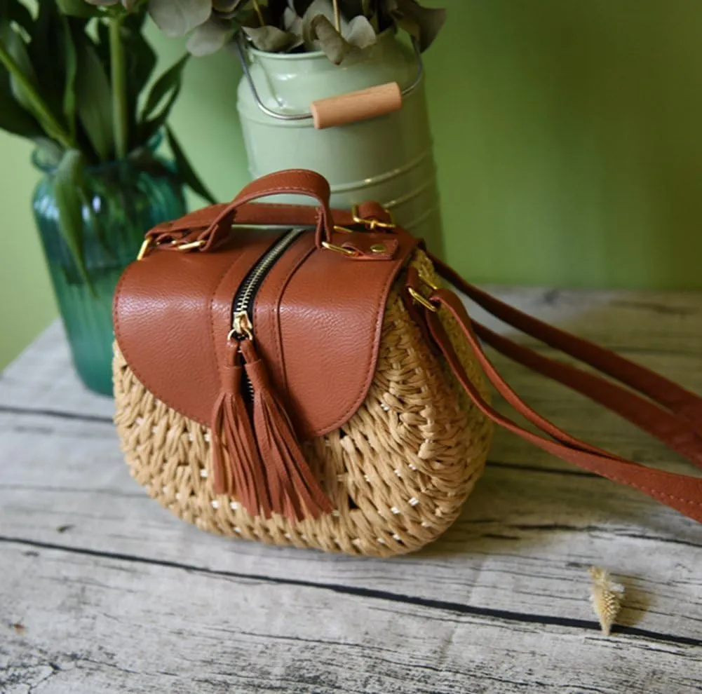 TONWHAR Retro Beach Bag with Tassels Hand-woven Straw Purse (Light Brown)