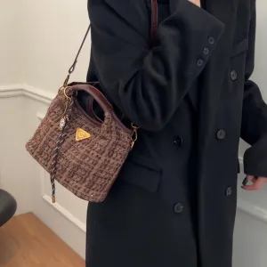 Tweed Bucket Bags Tramp Purse Women's Crossbody Bag with Cute Accessories